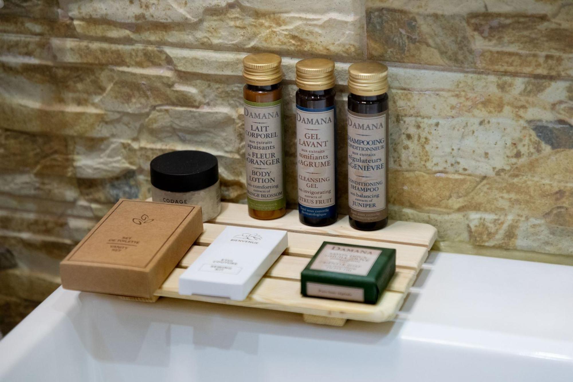 Ostra Menalon Luxury Suites Kardharás Oda fotoğraf