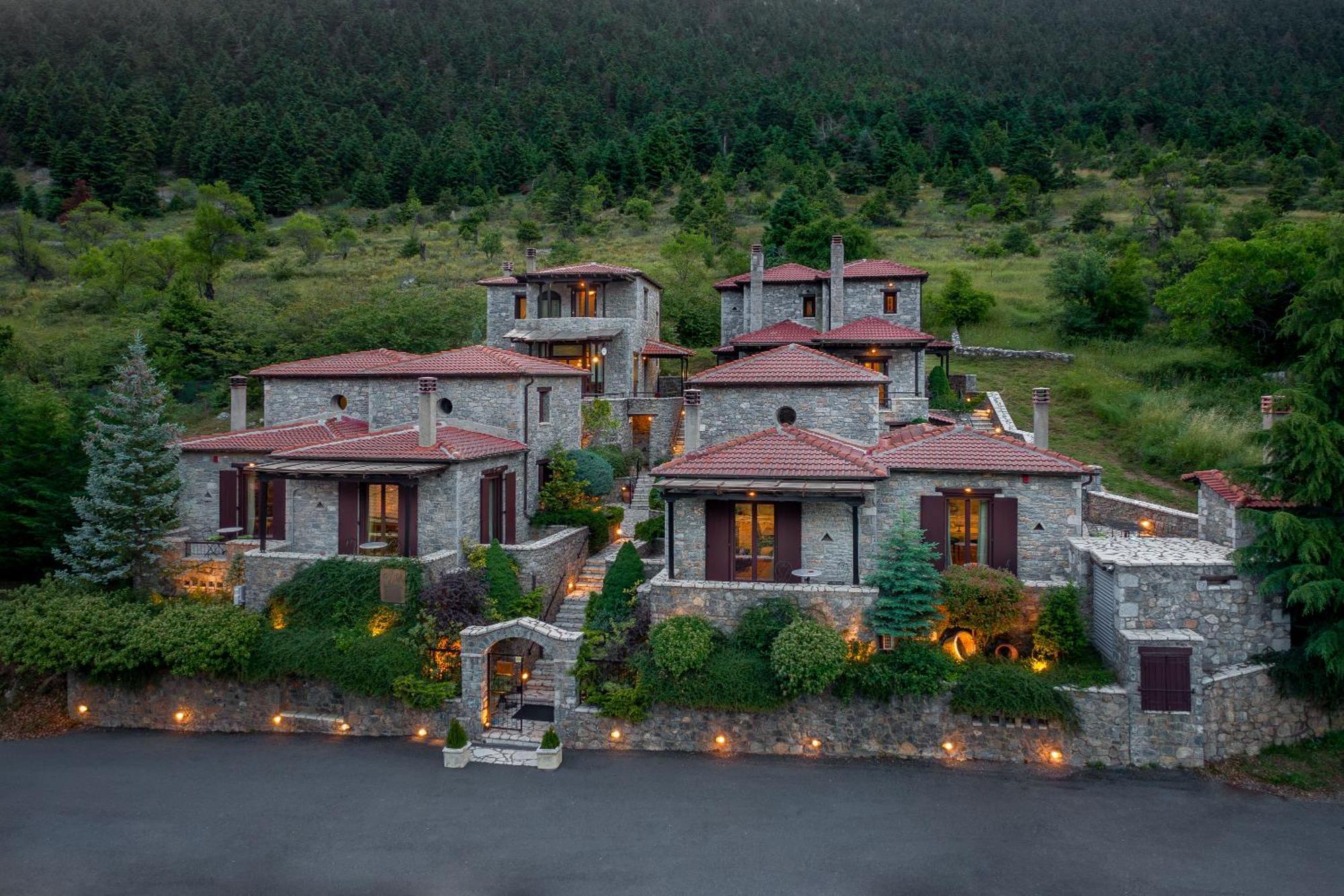 Ostra Menalon Luxury Suites Kardharás Dış mekan fotoğraf